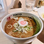 東京アンダーグラウンドラーメン 頑者 - 