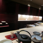 銀座うち山 - カウンター向かい H26.11