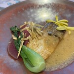 ラグナヴェール仙台 - 幻の魚　ブリヒラのポワレ　じゃばら胡椒のソース