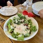 石窯ピッツァ＆旬野菜のイタリアン アルナッジョ - シーザーサラダ