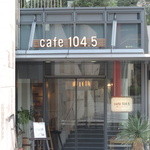 cafe,Dining&Bar 104.5 - 2階の入口です