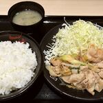 伝説のすた丼屋 - 料理写真:すたみな焼き定食