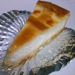 トロイカ - チーズケーキカット販売