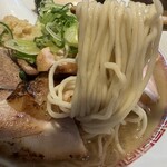 Rock’anDo - 特製生姜そば　麺を持ち上げ　いざ実食3