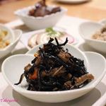 森の机 - ひじき。