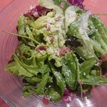 ビッレリア バブルクラフト - ピッツァランチには、こんもりサラダ付き