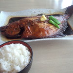 煮魚（かれい）の大きさわかるかな～