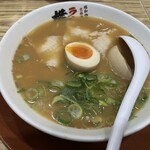 ラーメン横綱 - 料理写真:ラーメン小デフォルト