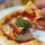 Pizza&Pasta Rocco - フレッシュバジルのマルゲリータ　1200円