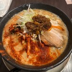 AKIHA麺屋 粋翔 - 味噌の赤