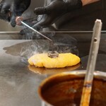 はんばーぐ&おむらいすのお店 いくら - ジュー！
