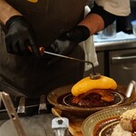 はんばーぐ&おむらいすのお店 いくら - 焼印中