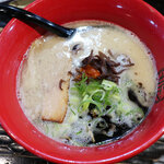 博多ラーメン 琥家 - アカ910円