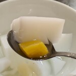 秀味園 - 杏仁豆腐