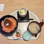 塚本鮮魚店 - 