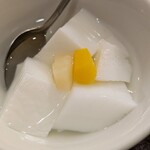 秀味園 - 杏仁豆腐
