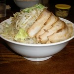 らーめんでぽっと - 今回も・・・夜だけしょうゆ 750円＋野菜マシマシ 100円