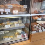 グランピエール - 料理写真:陳列棚の様子①。