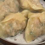 餃子屋 社領 - エビ蒸餃子