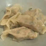 餃子屋 社領 - 水餃子 税込450円（R7.12時点）