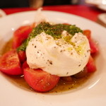 祥瑞 - モッツァレラとトマトのサラダ。