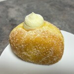 UNI DONUTS - 料理写真:カスタードホイップ