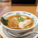 日高屋 - 料理写真:味玉中華そば