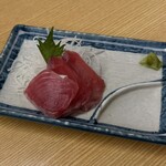 立飲みいこい - マグロ脳天刺し　280円