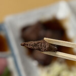 立飲みいこい - レバー　断面図