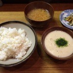 Mugitoro Oka No Ue - シンプルな定食です。