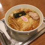 昭島大勝軒 - 料理写真:ワンタン麺