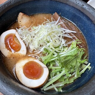 俺の創作らぁめん 極や_0