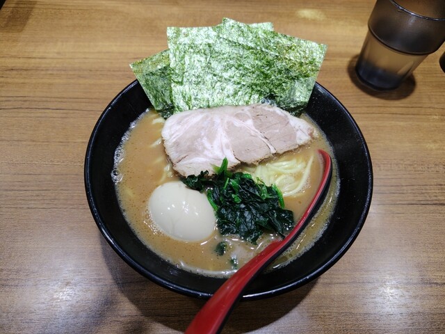 めぐろのはちです Men-ya Kuro - Meguro/Ramen | Tabelog