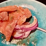 峻 - サーモンカルパッチョアップ