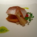 レストラン コバヤシ - 大洗産カスゴの瞬間燻製マリネ　ギリシャ風野菜の冷製煮込み添え