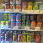 韓ビニ - ドリンク写真:冷蔵庫に入っている飲み物