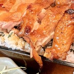 炭火串焼物語 SAKE - 分厚い肉、食べ応えあるぅー