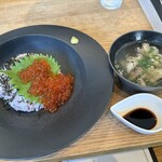 MOU - いくら丼・松坂牛すじ煮定食