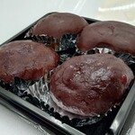 札幌 新倉屋 - 「おはぎ (つぶあん2個:手前・こしあん2個:奥)」①