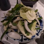 鉄板焼肉とジンギスカンぼんた - サービスの野菜