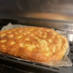 TOROMI洋食堂 - じゃがいも入り自家製フォカッチャ