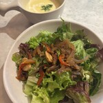 THE CRAFT Bar and Grill - ランチ　ミニサラダ