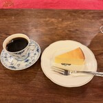 カフェ・アンセーニュ・ダングル - 