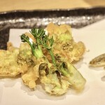 天ぷらと日本酒 明日源 - タラの芽天 ふきのとう天
