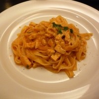アレーナ・ロッサ - パスタです（説明なし）