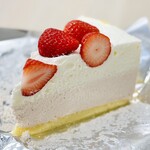 ハーブス - 料理写真:ストロベリーチーズケーキ