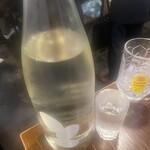 立呑みマルギン - コチラはやっと地酒1杯目　山口県　大嶺。　メニューに書いてある通り！ホントにマスカットのような味わいがしました