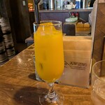 ネパール民族料理 アーガン - マンゴージュース