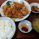 あづまや - チキンカツ定食（800円）