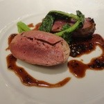 ラ・トルテュ - 青首鴨と牛レバーのクレピネット　トリュフとマデラ酒のソース